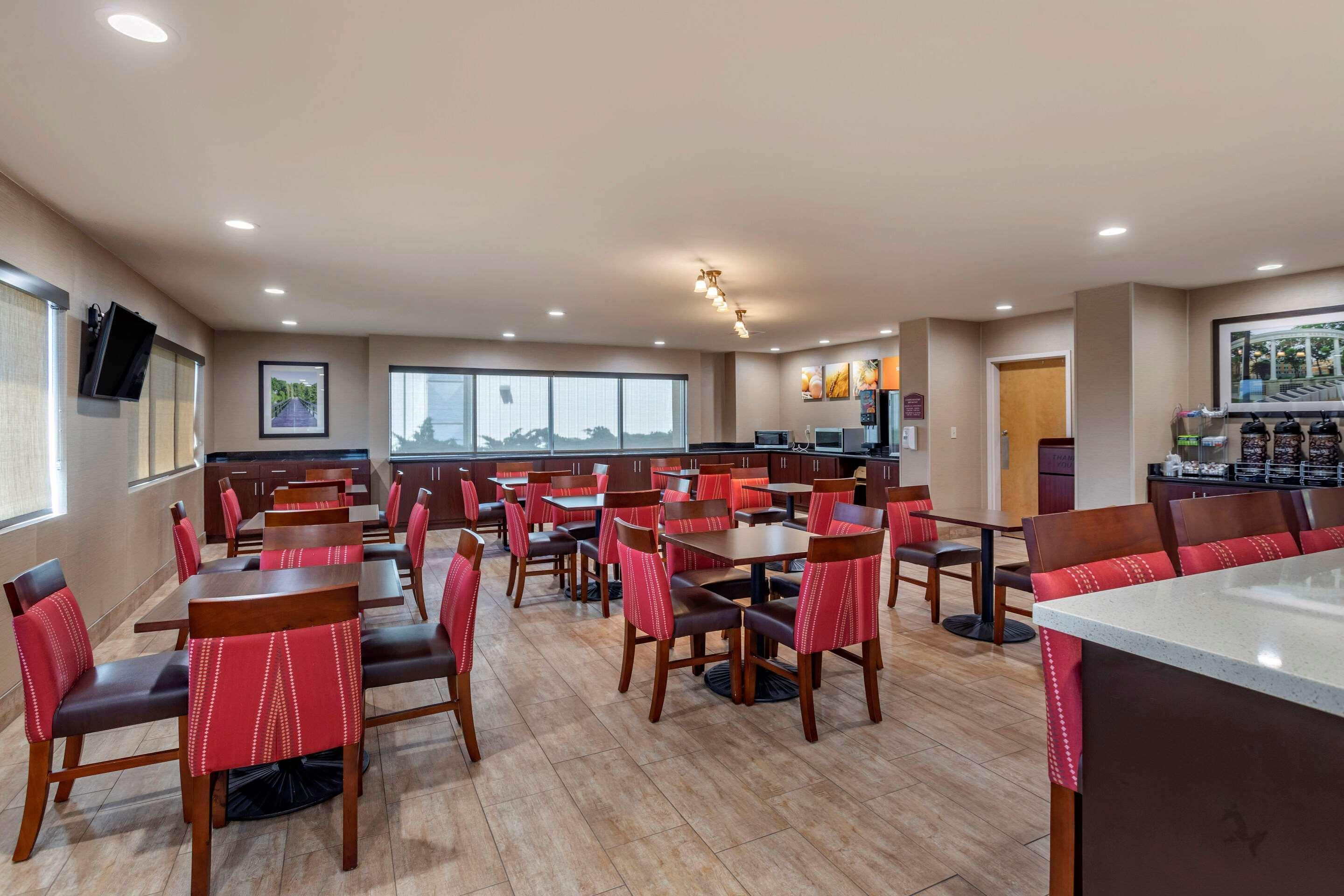 Comfort Suites Florence Shoals Area Εξωτερικό φωτογραφία